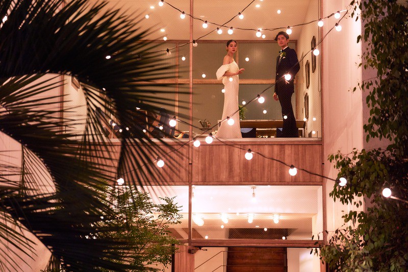 夜だからこそ叶う、光と影が魅せるナイトウエディング	