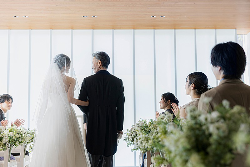 家族の絆を強く感じる挙式演出