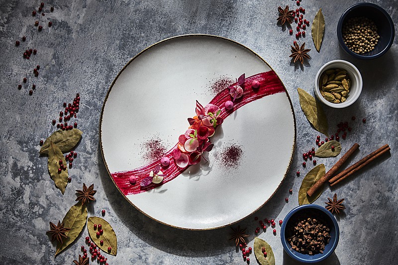 専属パティシエの渾身のスイーツ