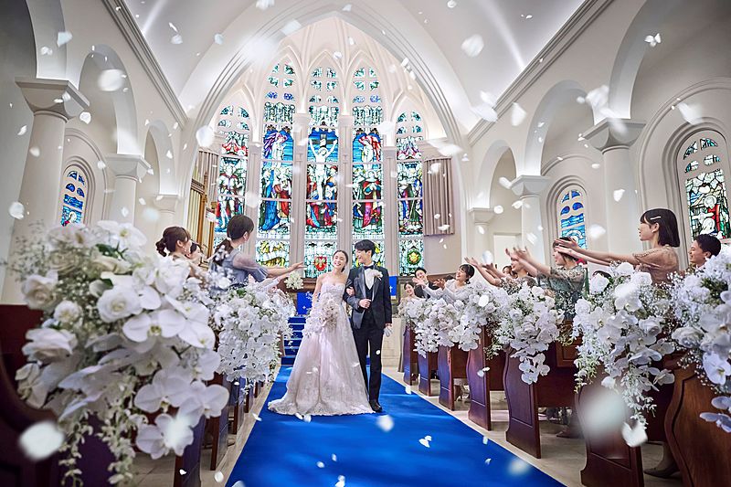 ロイヤルブルーのバージンロード