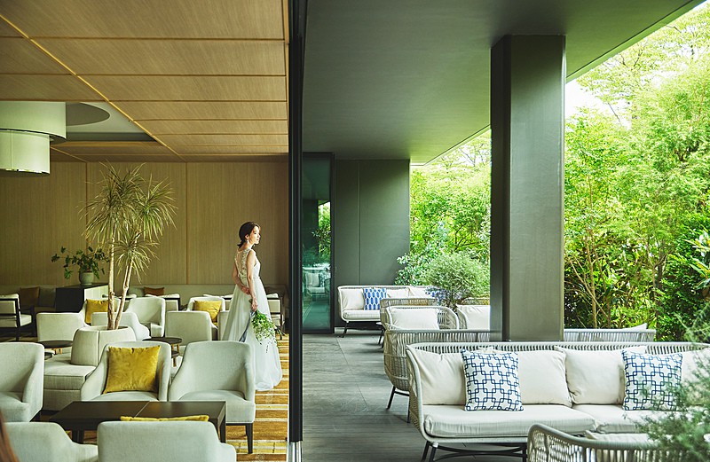 心地よさにこだわる洗練ラウンジ