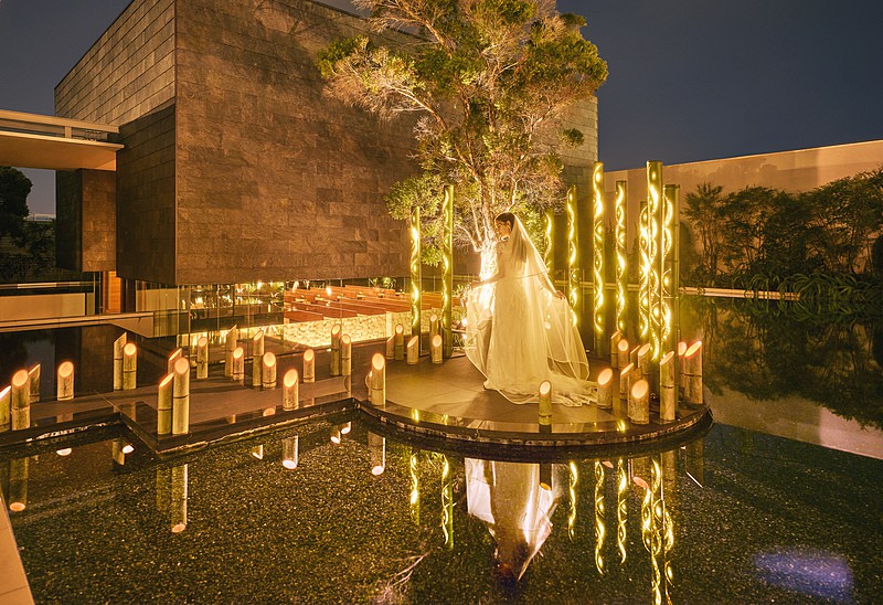 ナイトタイムはドラマチックな大人ウエディング