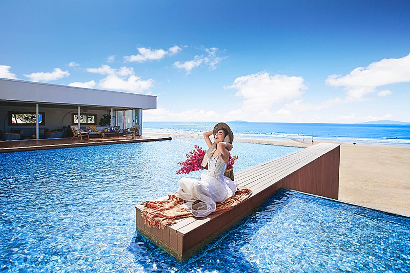 太陽と海に愛された輝きと寛ぎに満ちた美空間