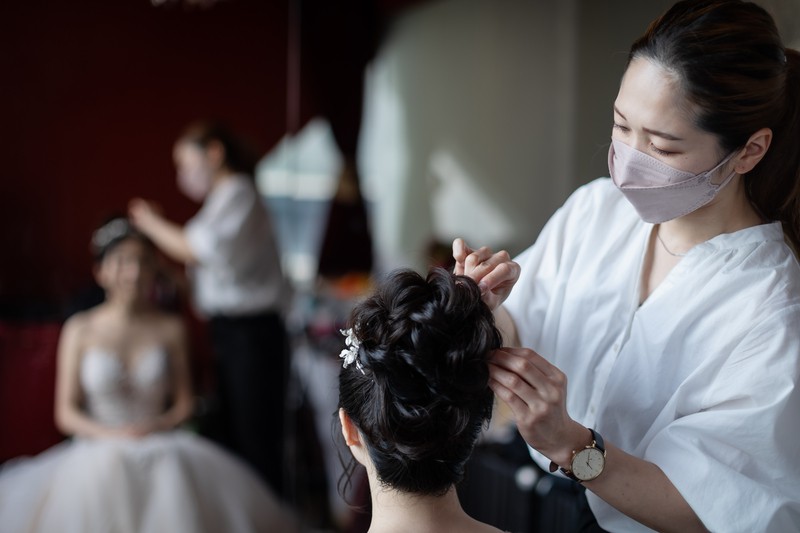専属のヘアメイク	