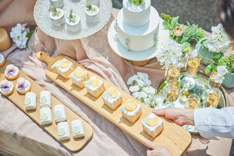 100人の祝宴でも、ひとりのために創るのと同じように心を込めて料理します。	