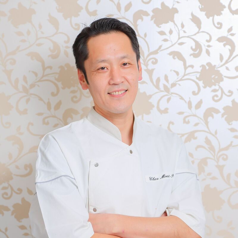 洗練されたフレンチフルコース