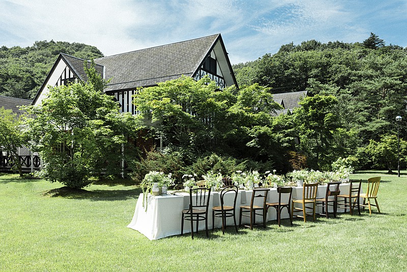 〈アルティニー〉ナチュラルで親密なガーデンパーティ