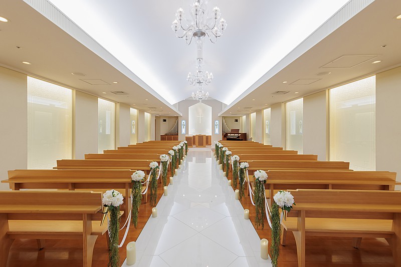 木の温もりを感じるチャペルで想い伝わる結婚式を