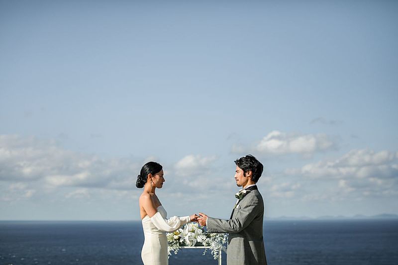 目の前に広がる空と海のブルー