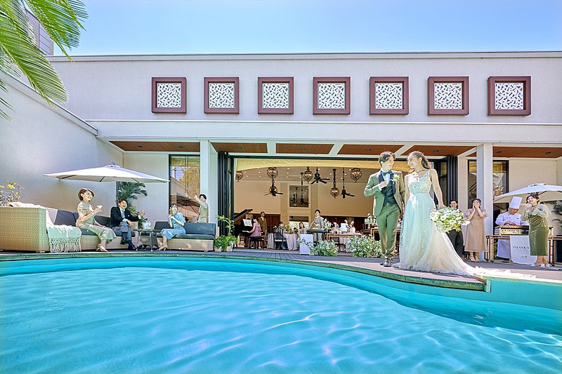 プール付きガーデンでの特別な演出