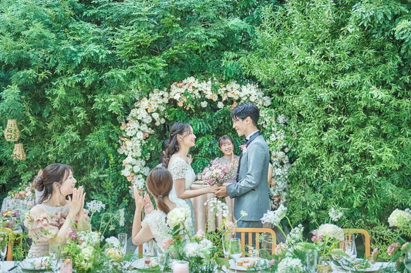 おふたりらしく自由に楽しむガーデンウエディング