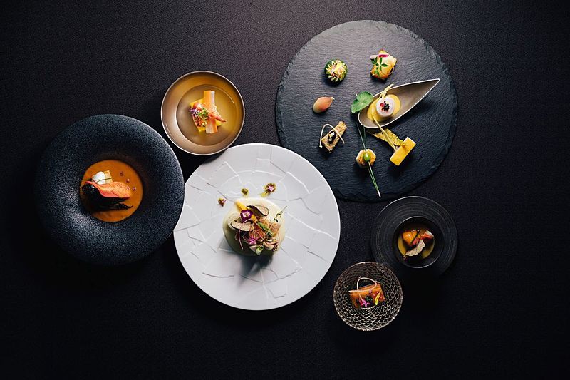 三ツ星シェフが手掛けるオリジナルメニュー