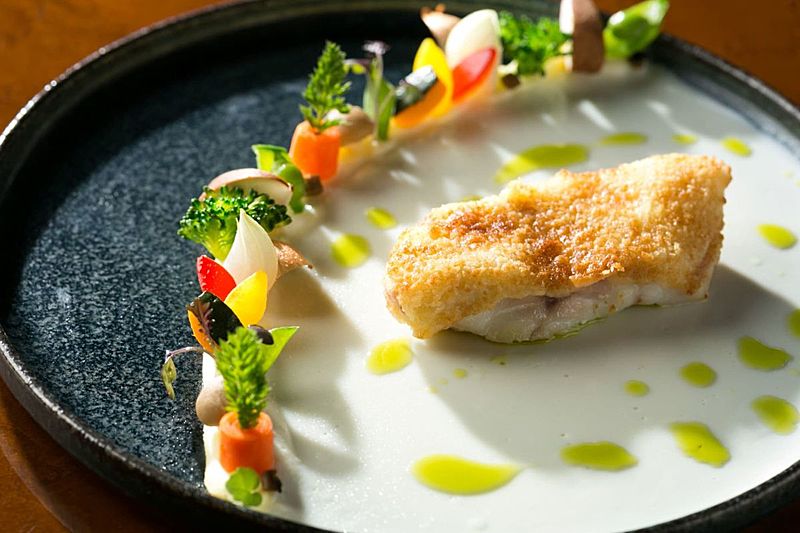 1組ずつシェフ監修のオリジナルコース料理をご提案