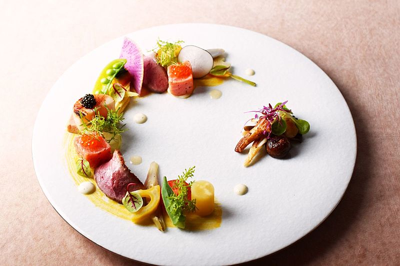 世界中の美食家を虜にしてきたシェフのスペシャルフレンチコース