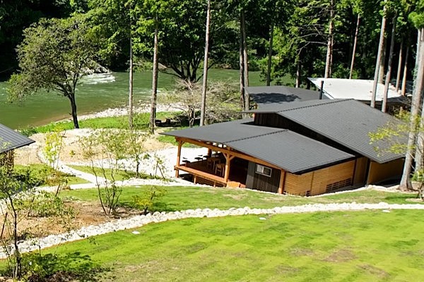 五感を癒すくつろぎの森でのウェディング