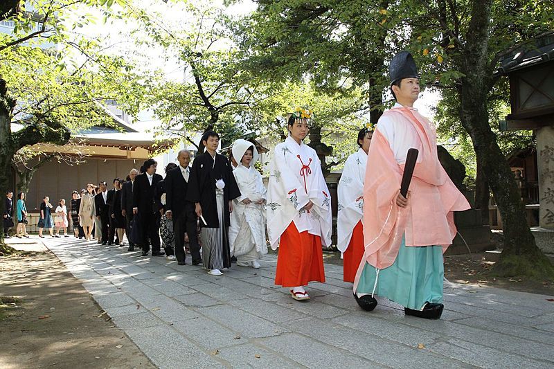 神社での神前式や市政資料館での人前式が魅力