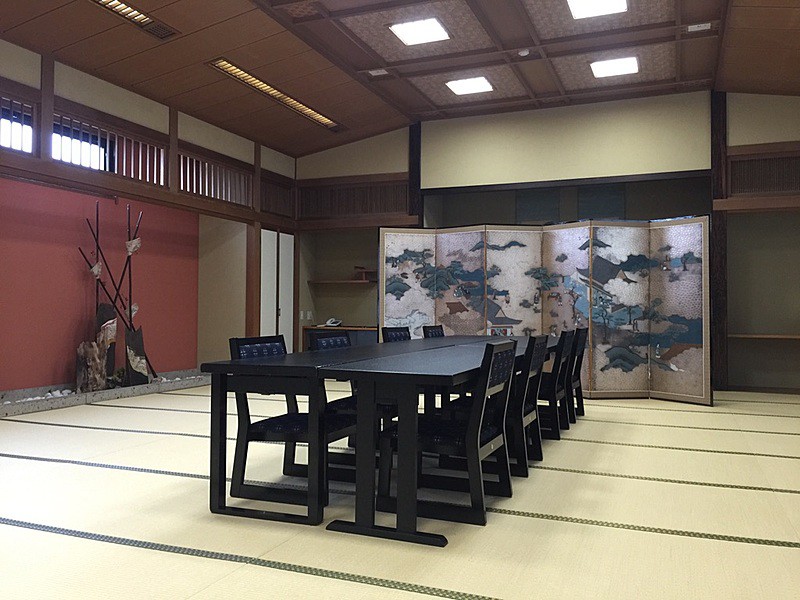 2名～20名様まで個室でご案内できる会場