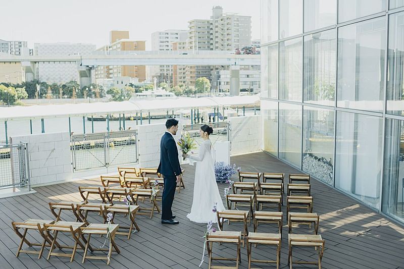 オープンテラスでの挙式