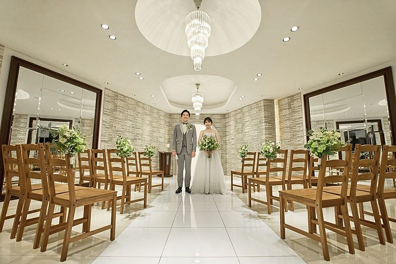 より少人数で〈挙式のみ〉を行うお二人向けのチャペルも併設