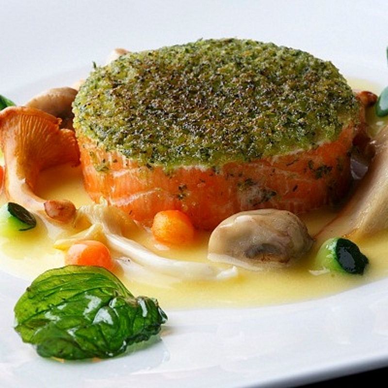 昭和28年創業『鮨 割烹みどり本店』の伝統と味覚を継承