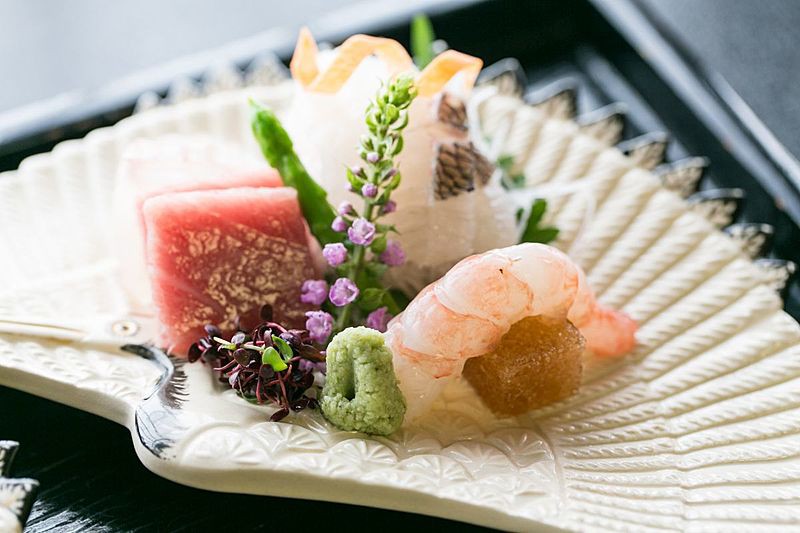 金沢らしさを感じられる会場とお料理