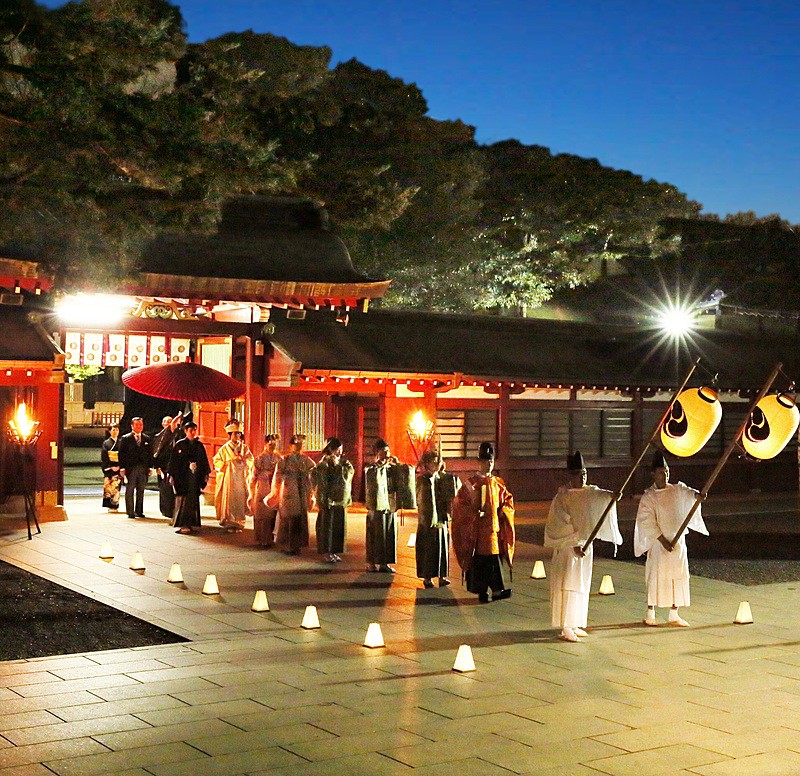 冬季限定・一日一組の「かがり火挙式」