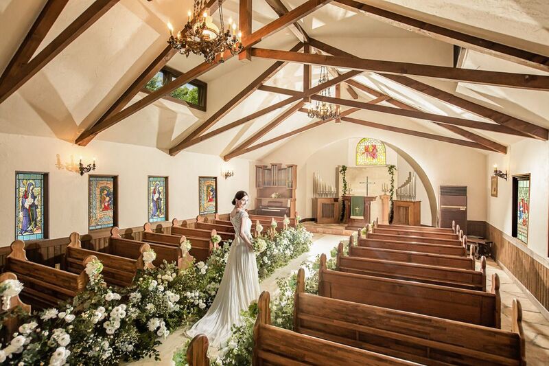 1829年英国より移築された、正統・アンティークが息づく教会