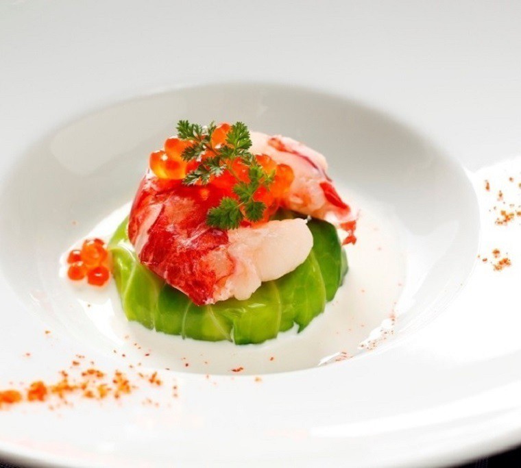 四季の彩り豊かな食材で目にも鮮やかに