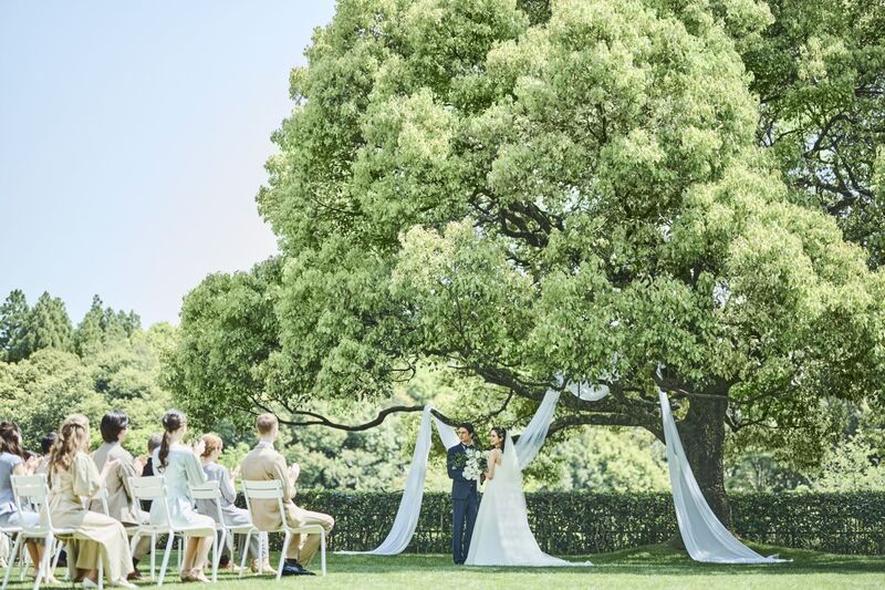 鳥たちの声がBGMのガーデン挙式	