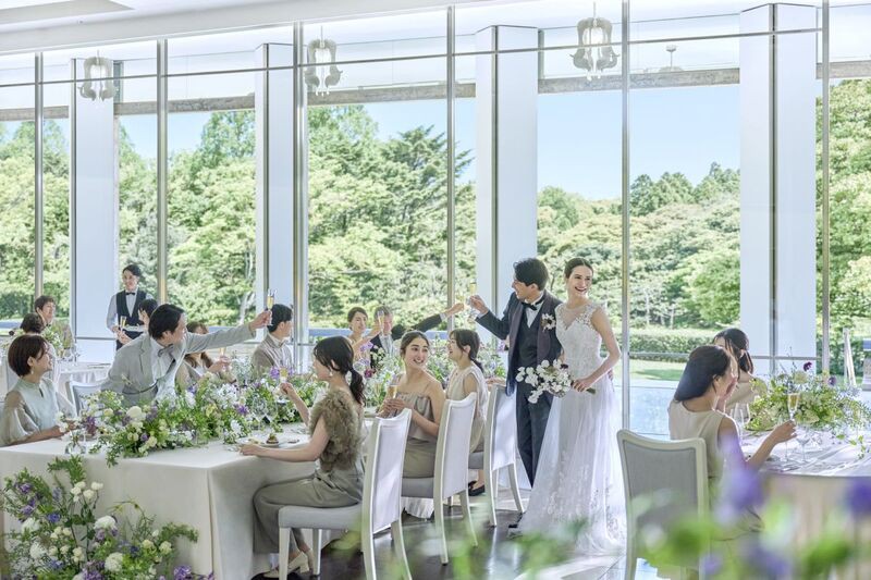 広大なガーデンに佇む邸宅を貸切るオーダーメイドのウェディング
