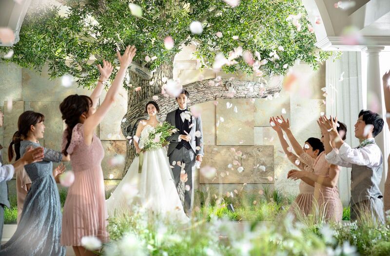 【全天候型】の屋内ガーデン会場だからこその安心感