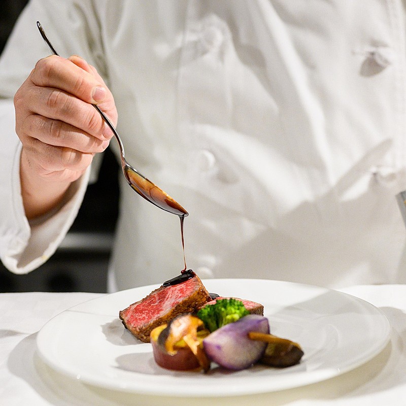 ゲストの記憶に残る美味しい料理でおもてなし