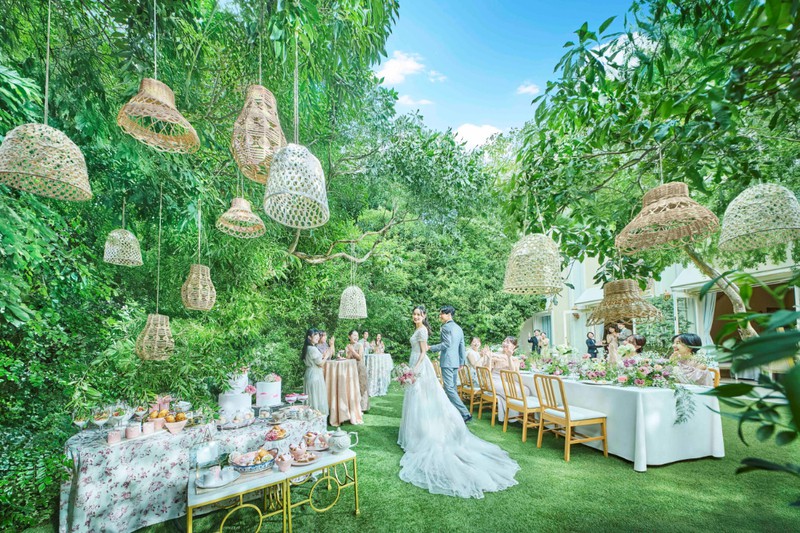 都心すぐ、自然を感じるプライベート空間。送迎バス・駐車場も完備。