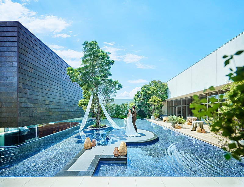 水と光と緑に包まれた邸宅を貸切りにして叶える寛ぎのウエディング