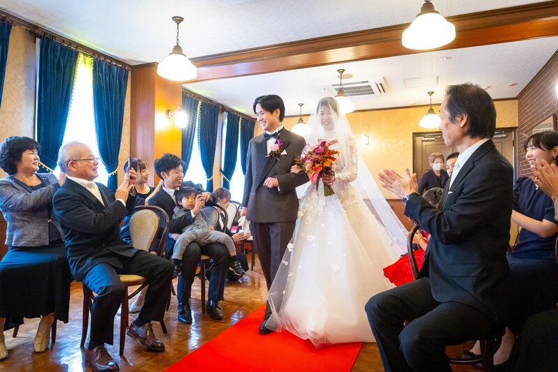 祝福が、静かに満ちていく瞬間