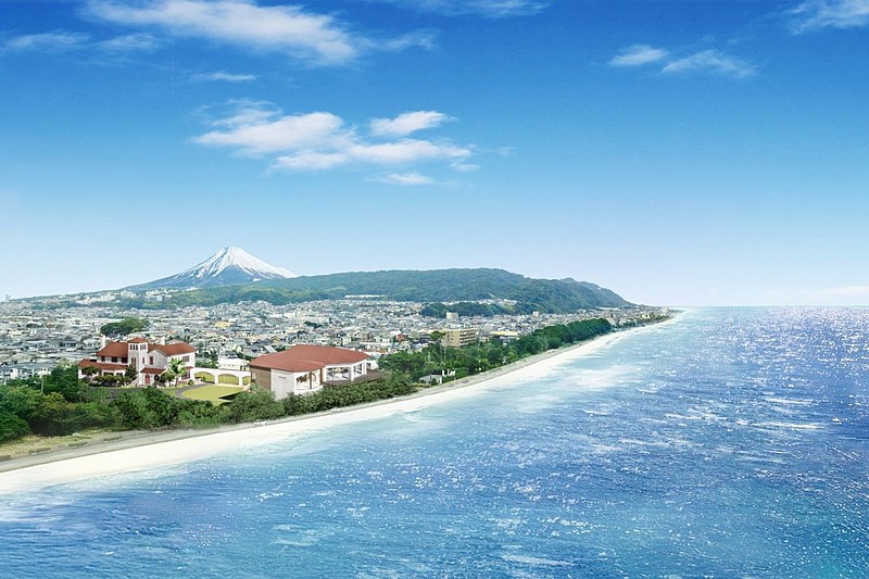 富士山と駿河湾を一望する、記憶に残る景色