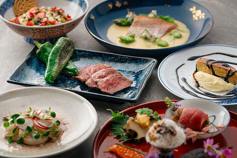 出汁を起点とした和×フレンチの創作会席