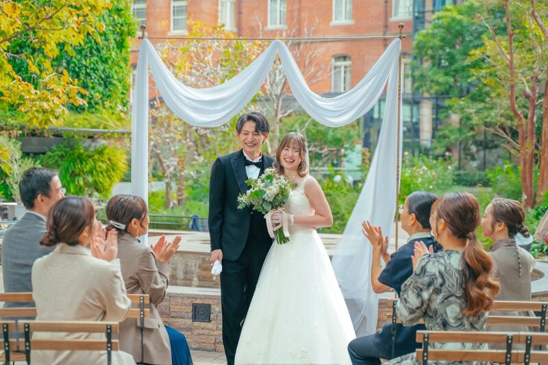 丸の内の庭園で叶える、想いが伝わる挙式