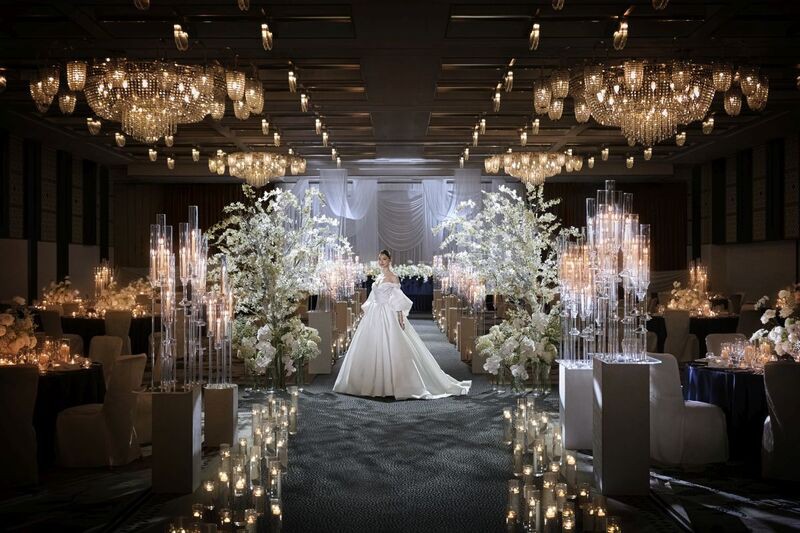 特別な煌めきとおもてなしを叶える、美しさを湛えた大空間