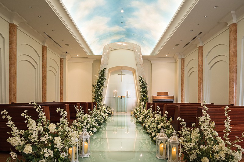 光り輝くバージンロード