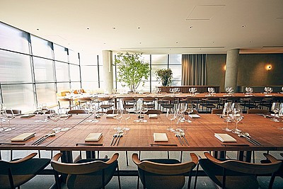 イワイ オモテサンドウ(IWAI OMOTESANDO)