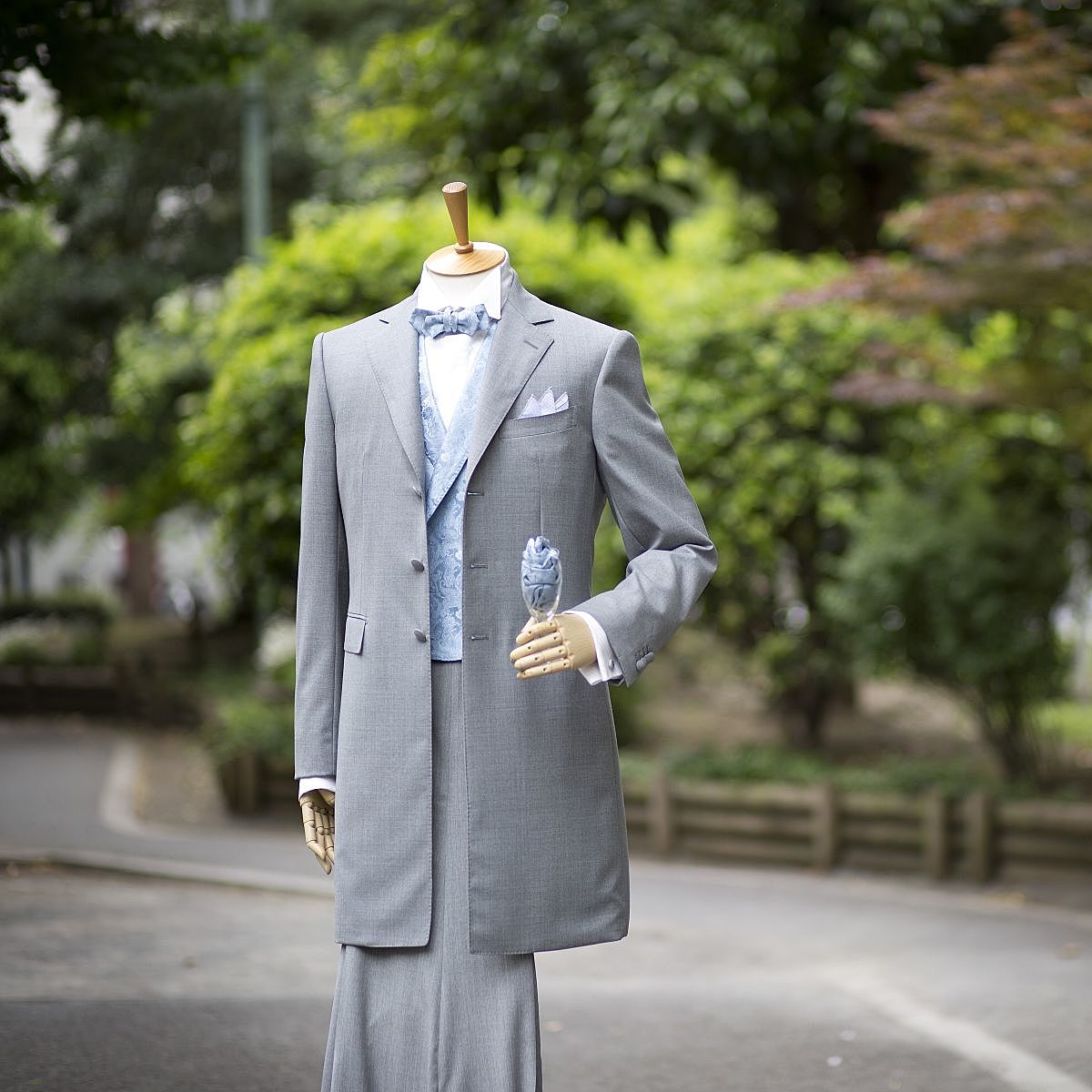 フロックコートスーツ