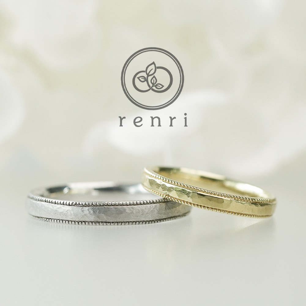 表情豊かな打ち模様とミルグレインが調和したデザインリング