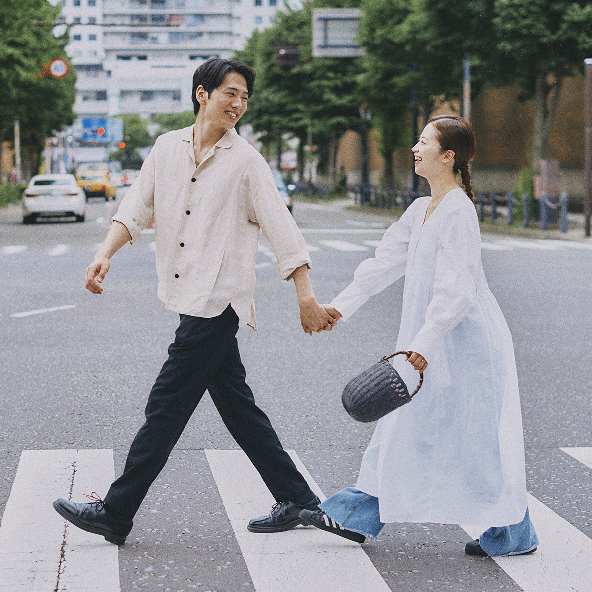 静かに咲く、エンゲージリング