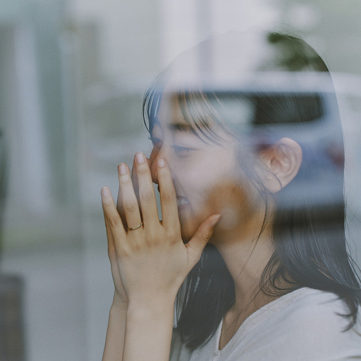 ダイヤモンドのラインが華やか、エタニティリング