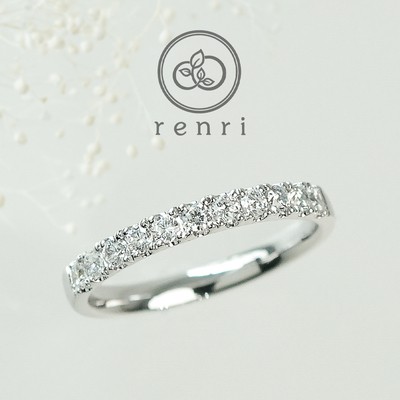 ダイヤモンドのラインが華やか、エタニティリング