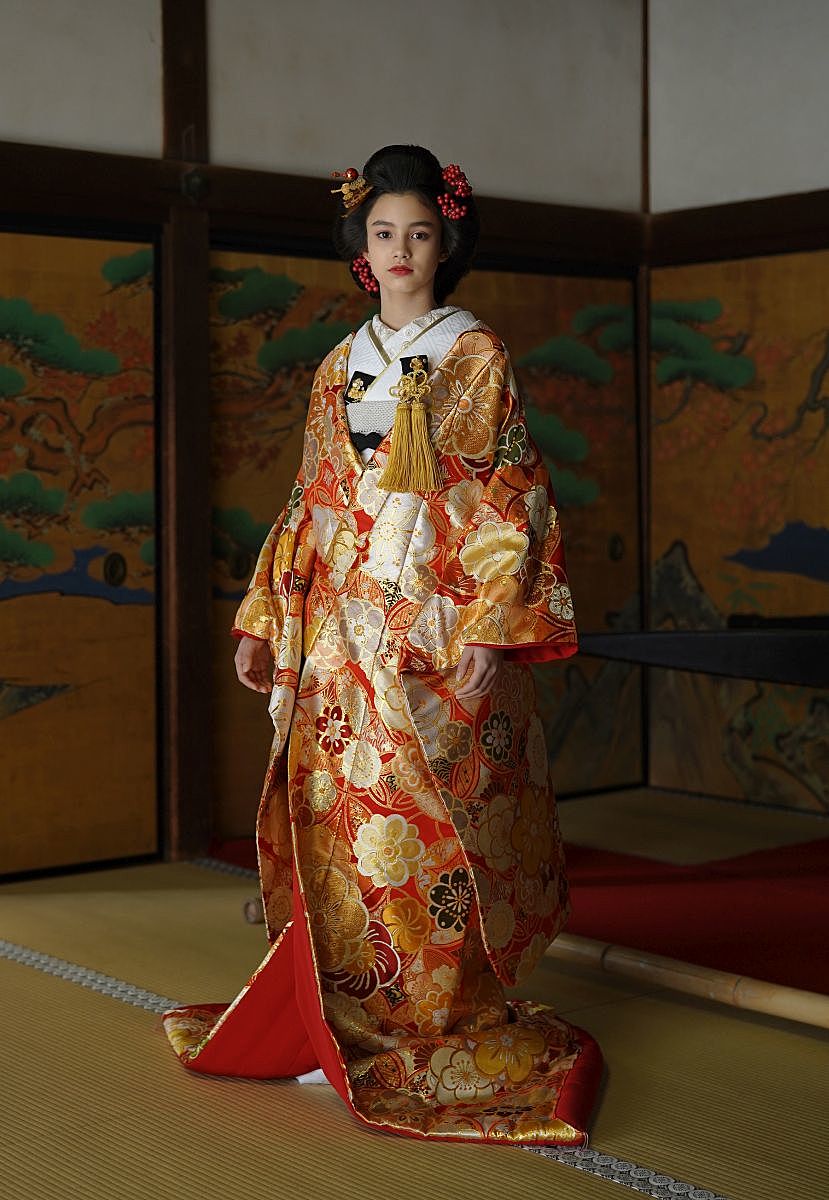 七宝梅重（赤）