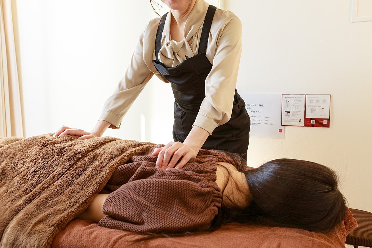 デコルテ美人姿勢改善×3回