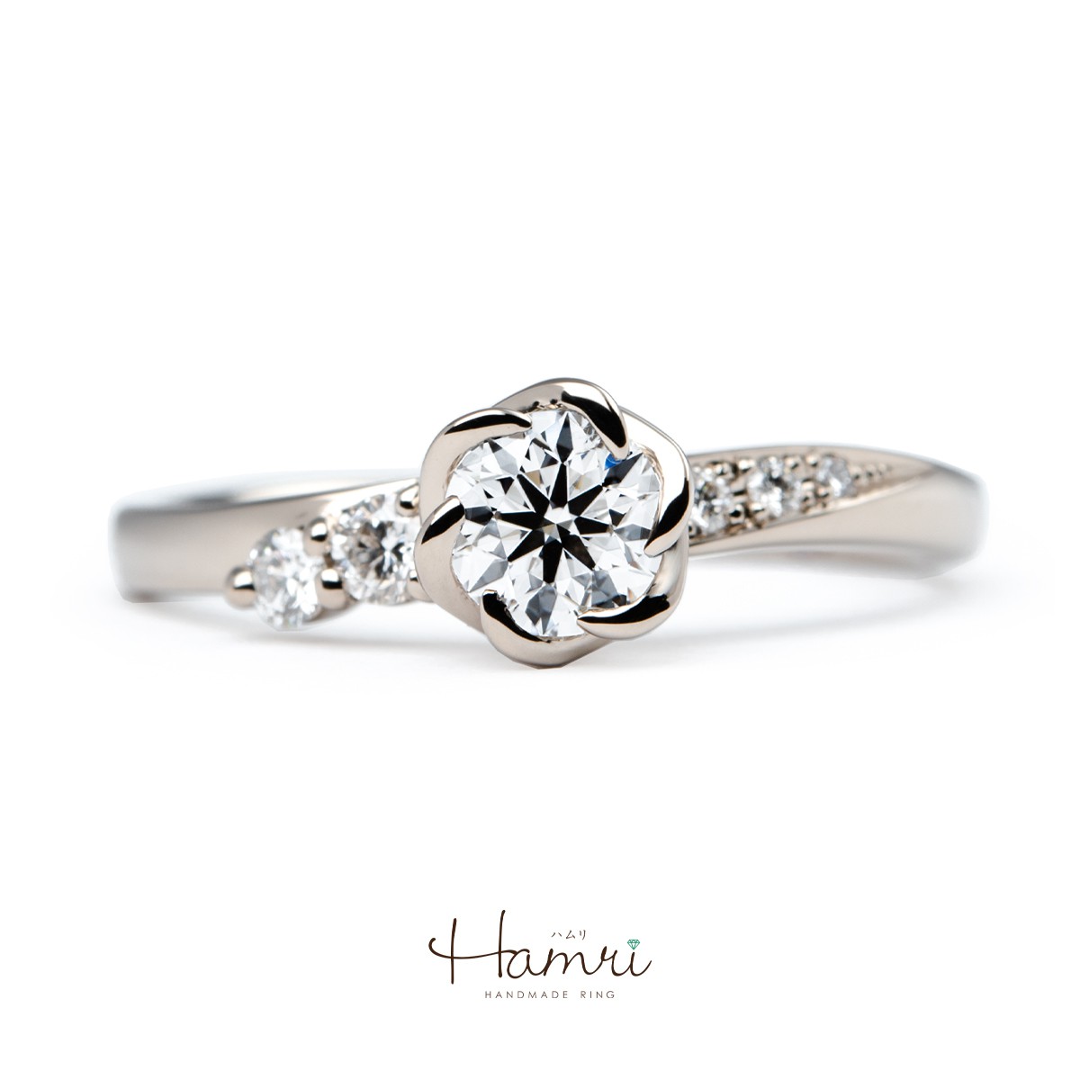 シャンパンゴールドの婚約指輪