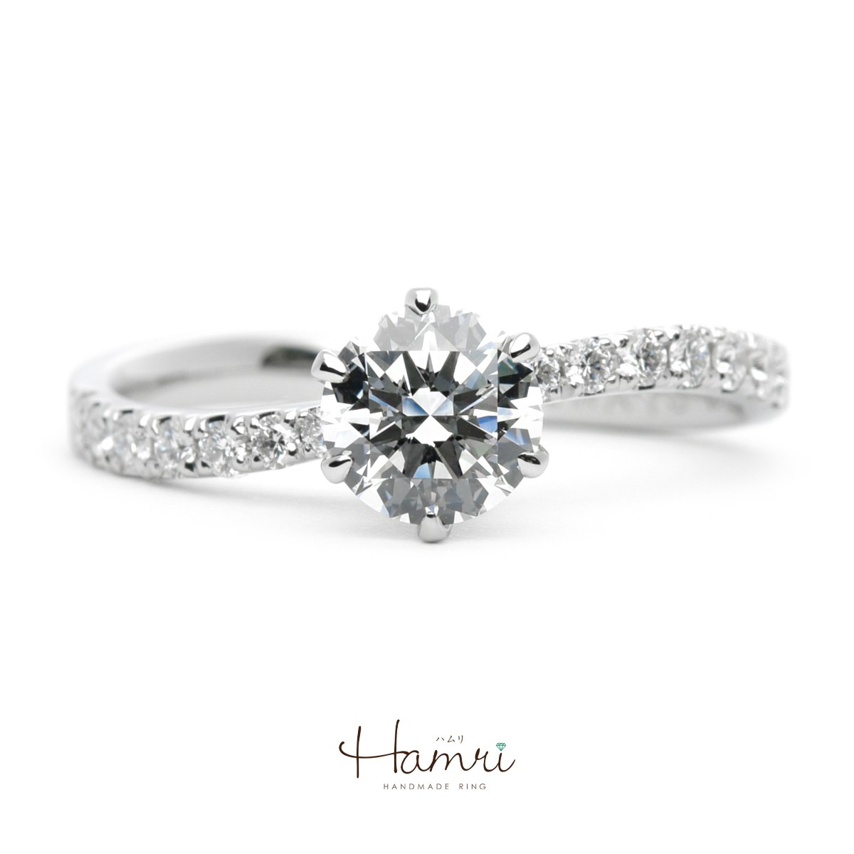 ゴージャスな婚約指輪